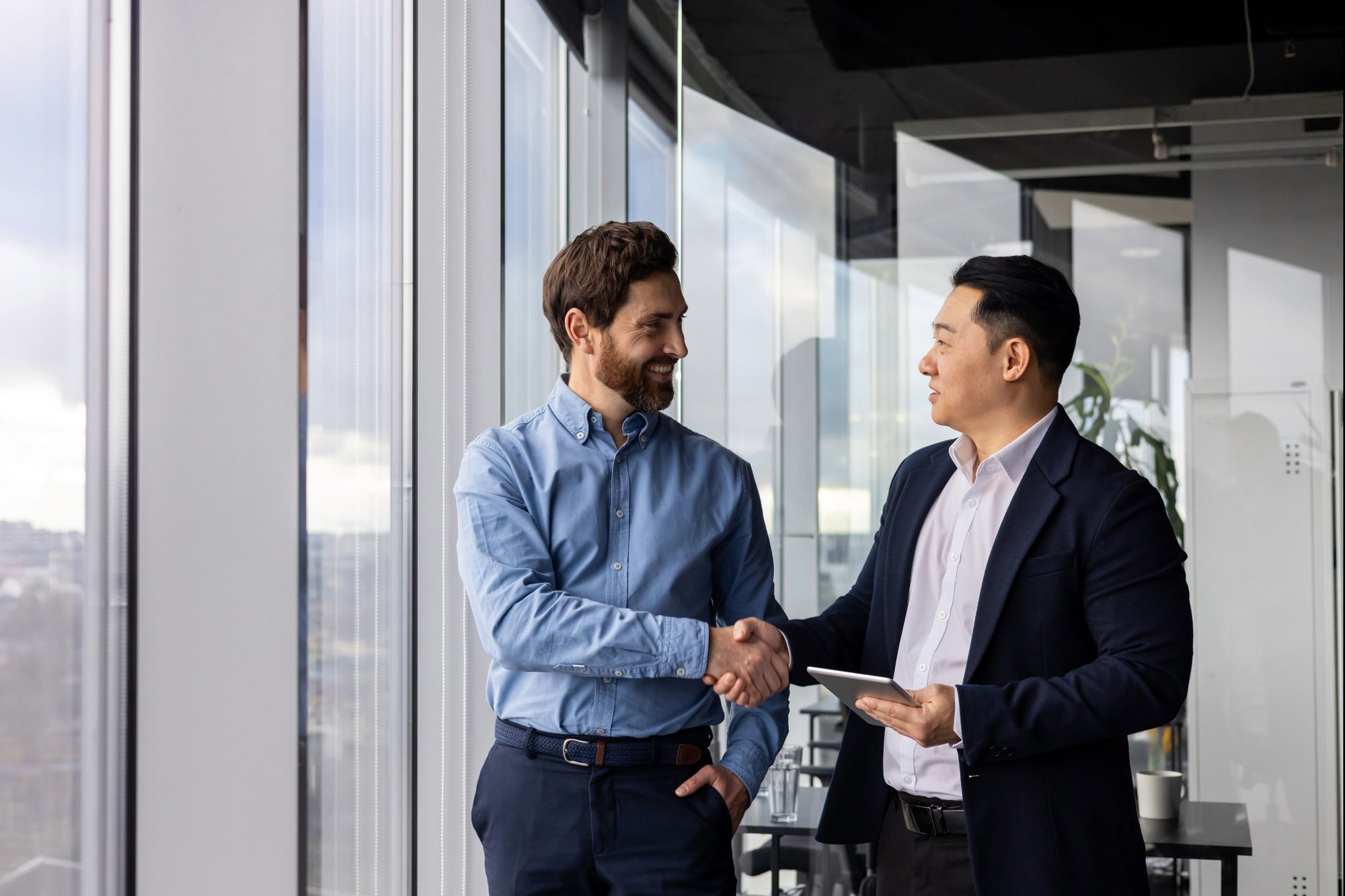 Plan partners shaking hands