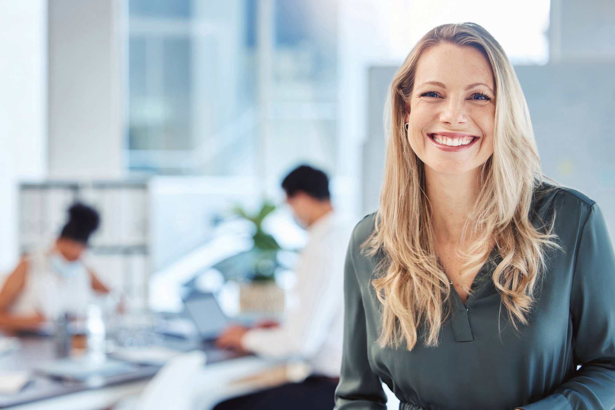 Advisor explaining executive disability insurance coverage